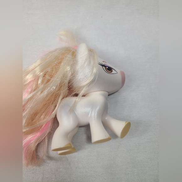 MGA Bratz Babyz Ponyz Celeste Pony Horse Figure 2005 - Picture 3 of 5